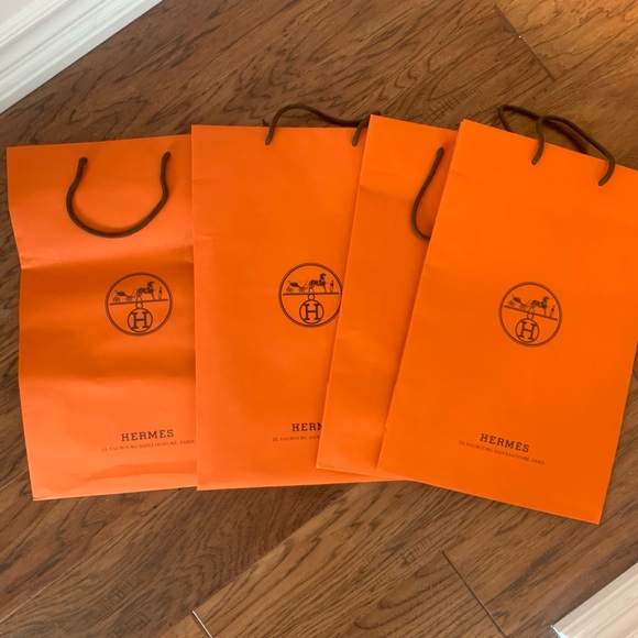 Signature Hermes paper shipping bag - Picture 2 of 5